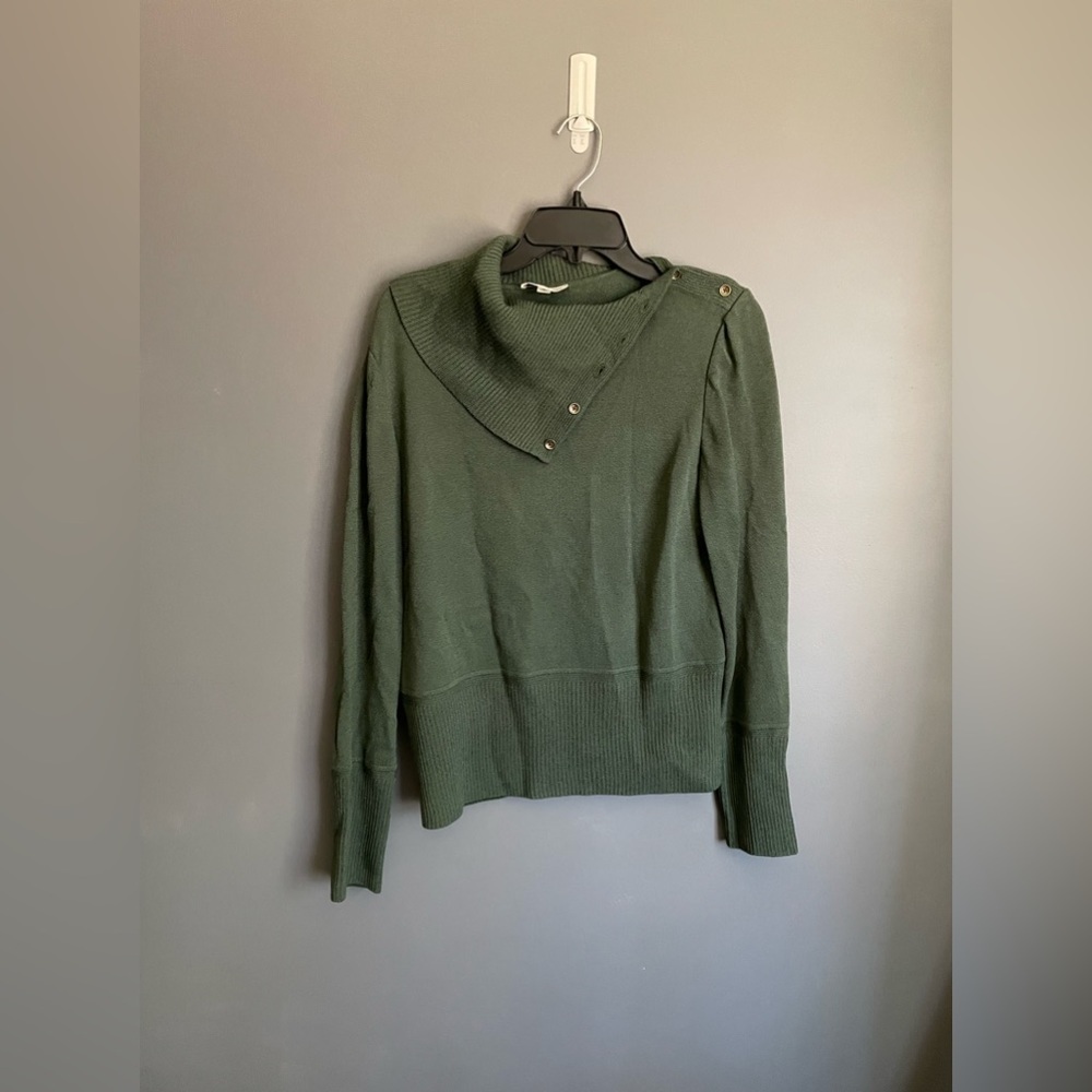 ST.John Sport Button Neckline Green Sweater Womens Size Medium
